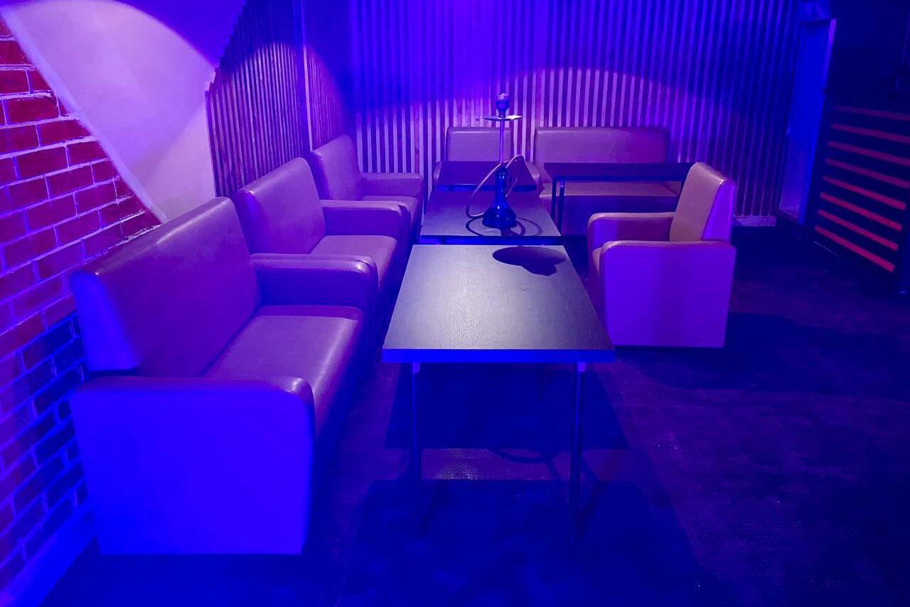 Арендовать Лофт-комната с проектором 