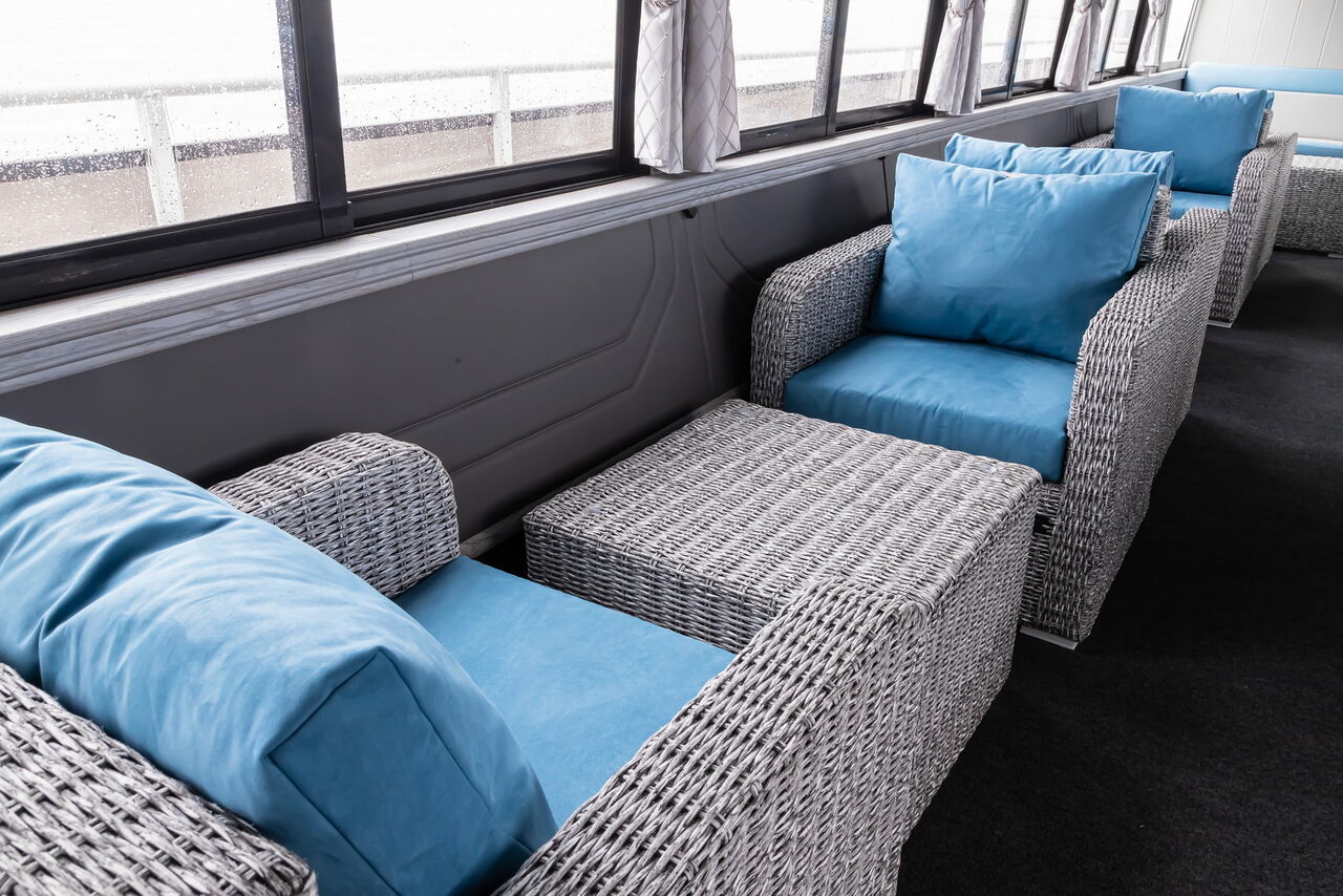 Арендовать Двухпалубный теплоход премиум класса