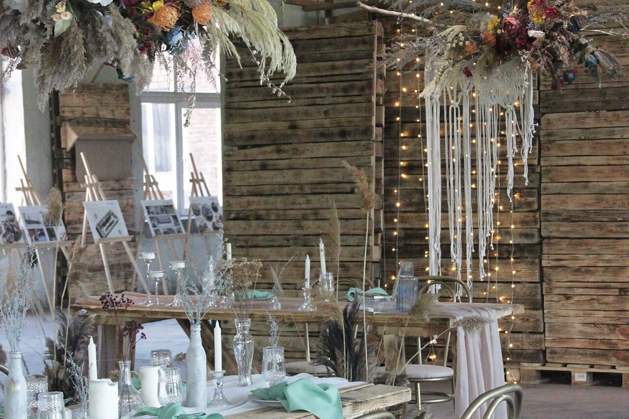 Арендовать Большое пространство из нескольких залов в Черноисточинске