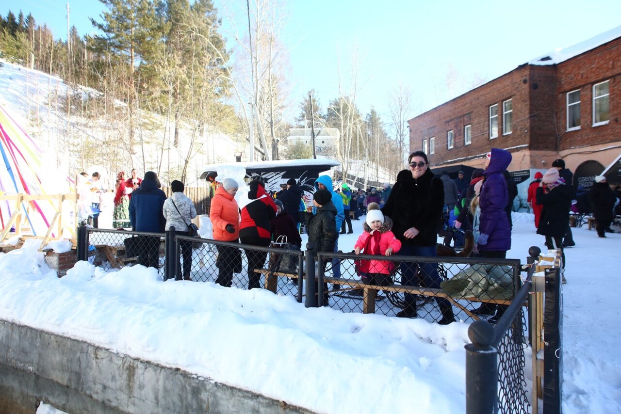 Арендовать Большое пространство из нескольких залов в Черноисточинске