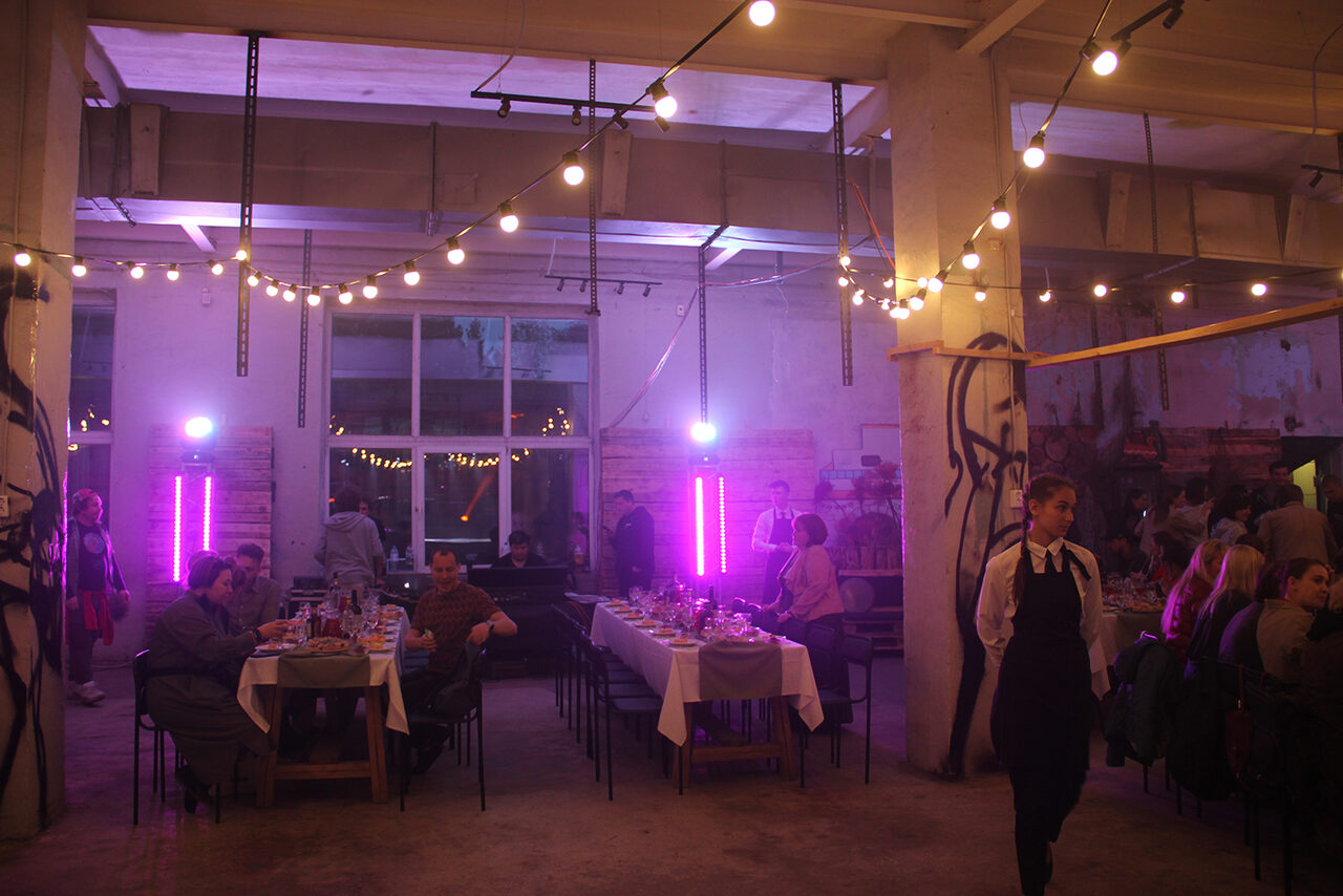 Арендовать Большое пространство из нескольких залов в Черноисточинске