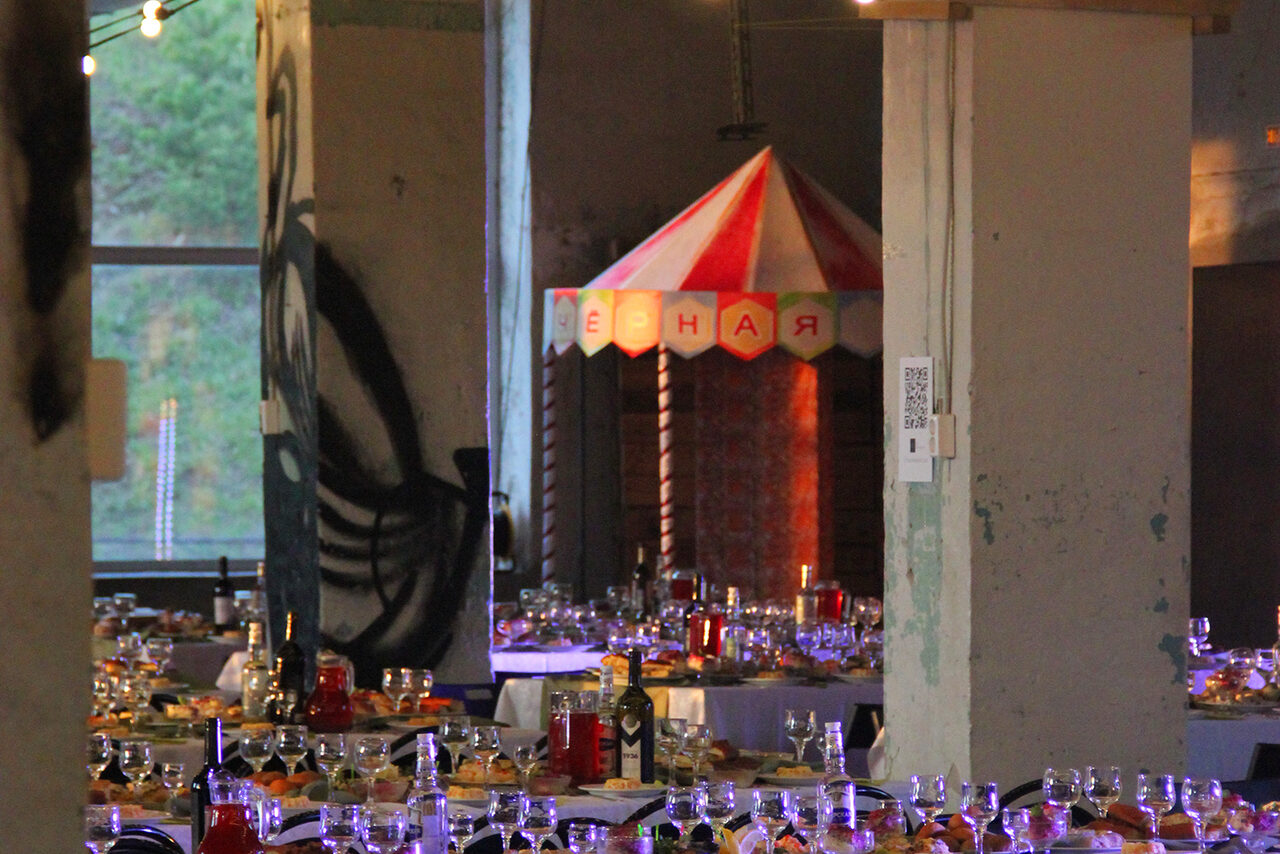 Арендовать Большое пространство из нескольких залов в Черноисточинске