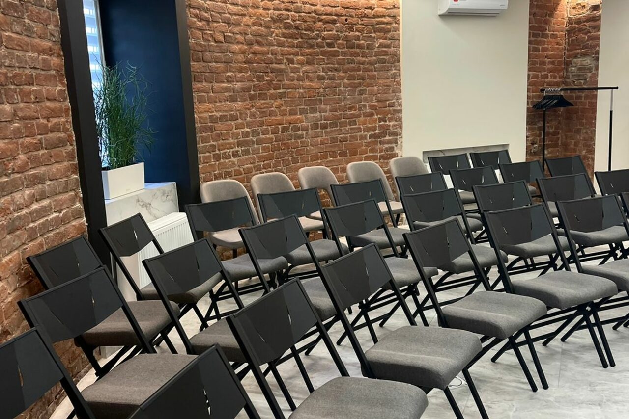 Арендовать Конференц-зал на 45 человек