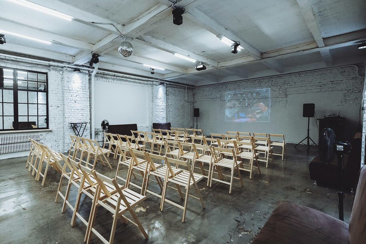 Арендовать Take your Time Loft Многофункциональное пространство 