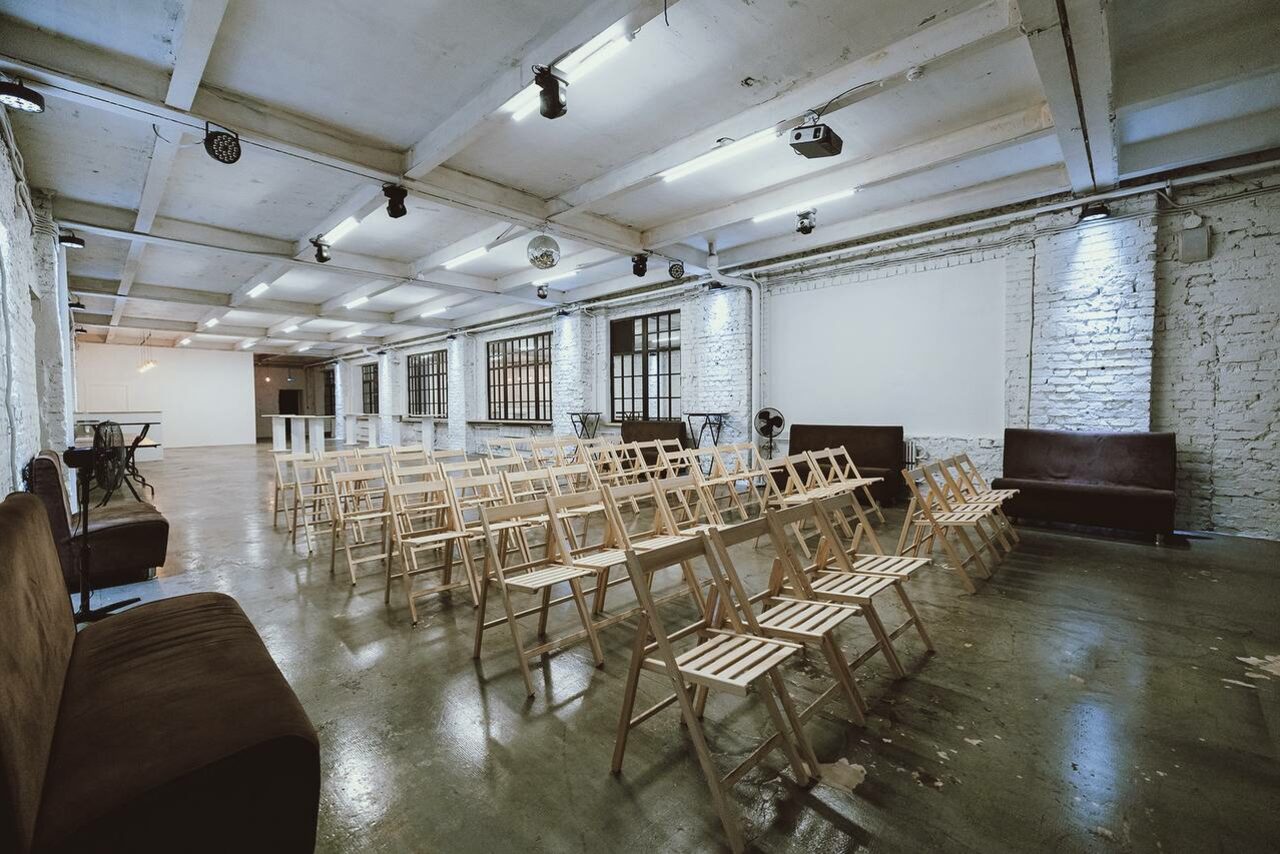 Арендовать Take your Time Loft Многофункциональное пространство 