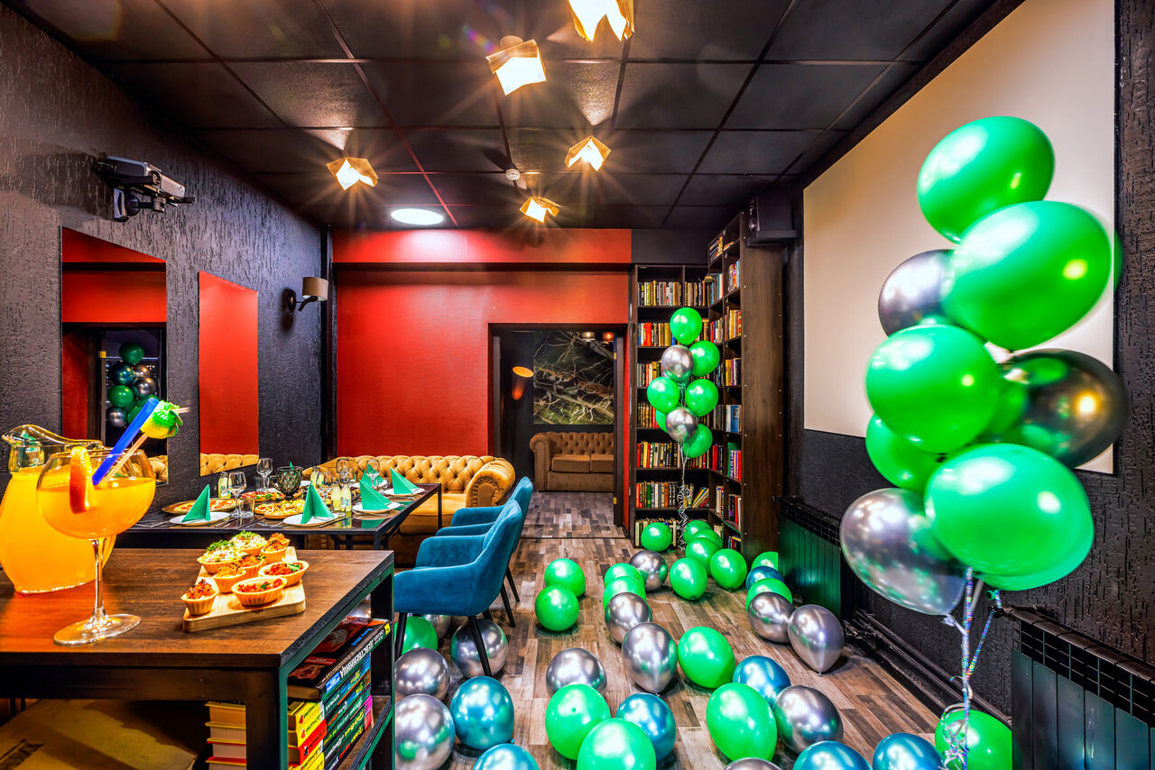 Арендовать ИглуБар. Гарри Поттер. Лофт-зал в классическом стиле 