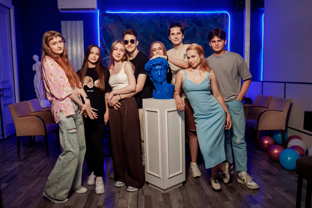 Арендовать ИглуБар. Cyber Antique. Лофт в современной античности