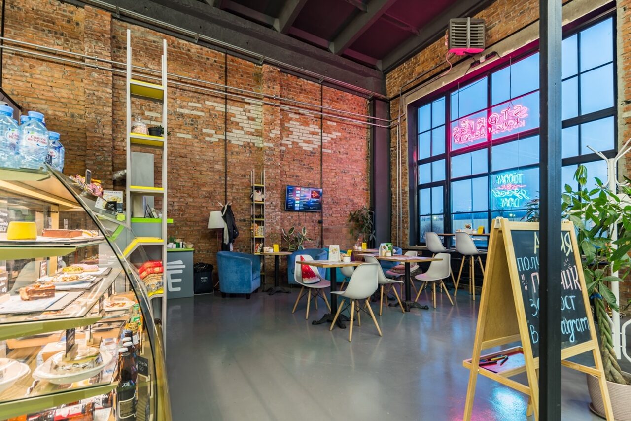 Арендовать FB  Пространство с футбольным полем