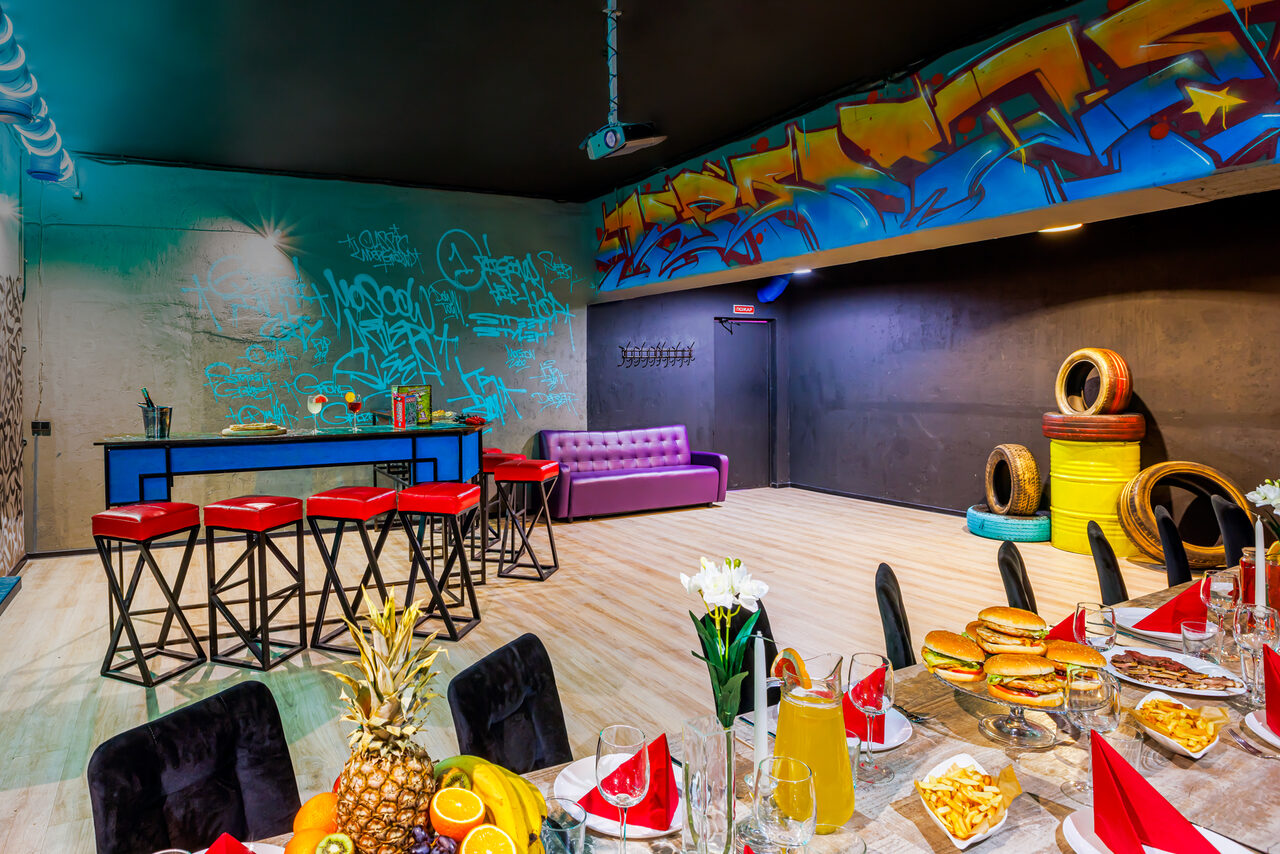 Арендовать Лофт-центр Б69. Зал Конференция с верандой на крыше