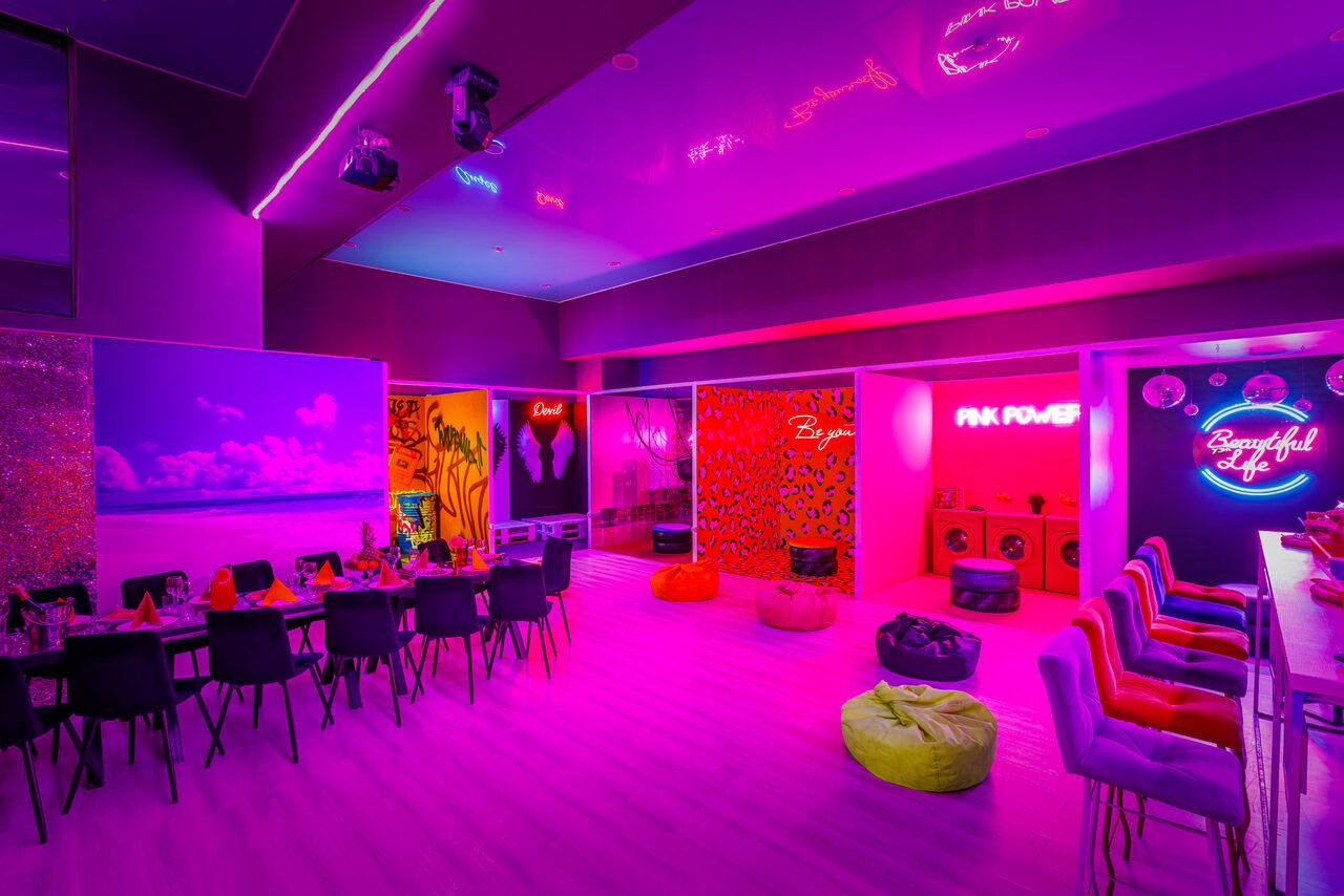 Арендовать Лофт-центр Б69. Зал Контент База с верандой на крыше