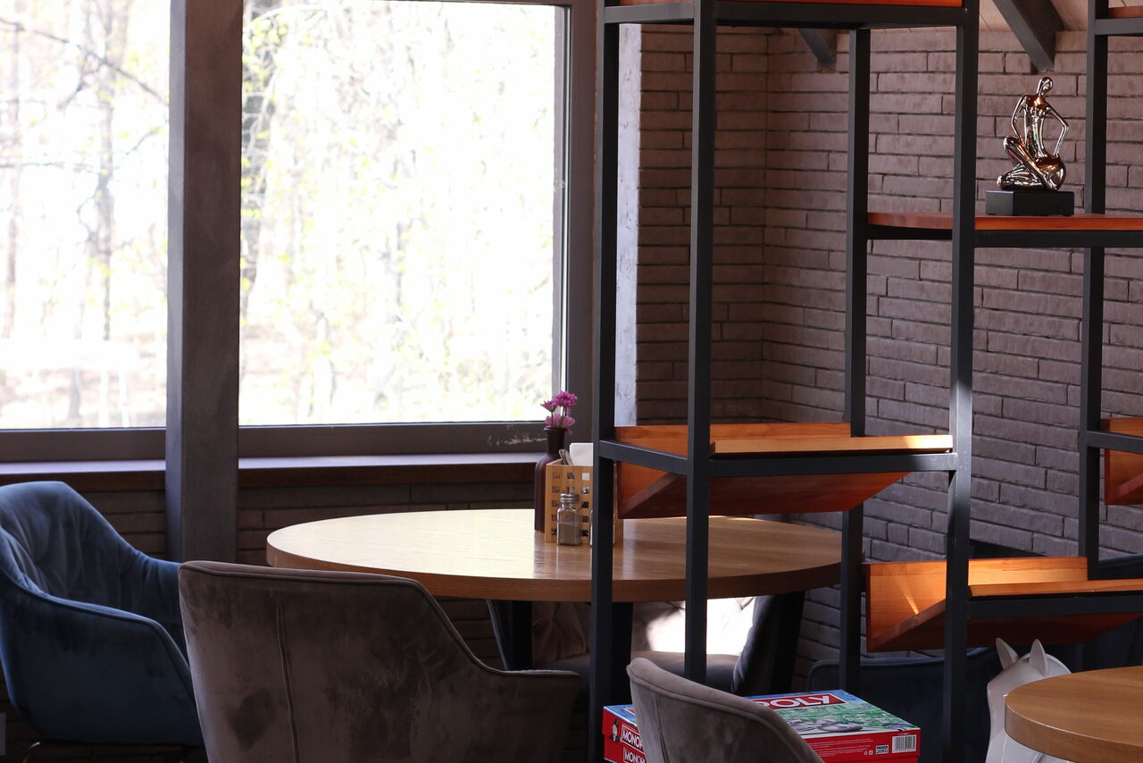 Арендовать B&b Bradu Bar Уютный бар с кухней в Сокольниках