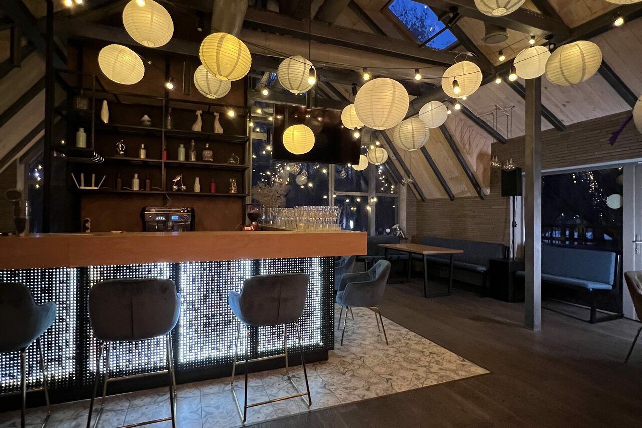 Арендовать B&b Bradu Bar Уютный бар с кухней в Сокольниках