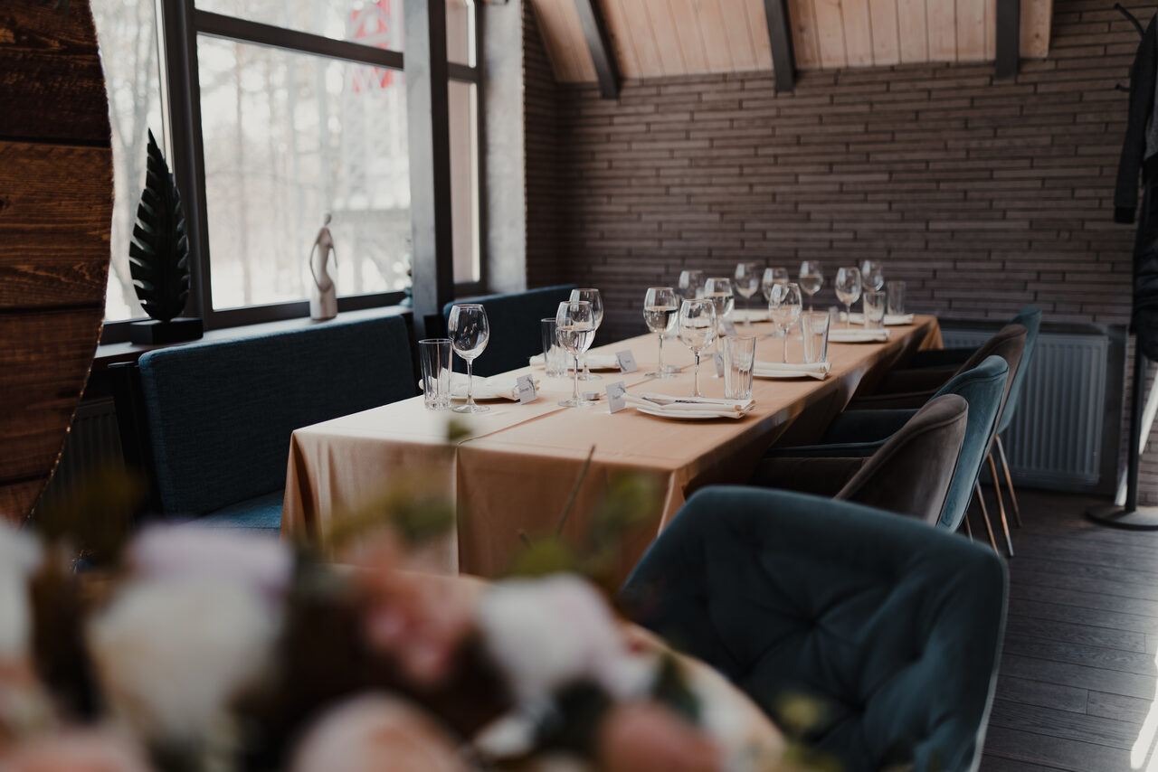 Арендовать B&b Bradu Bar Уютный бар с кухней в Сокольниках