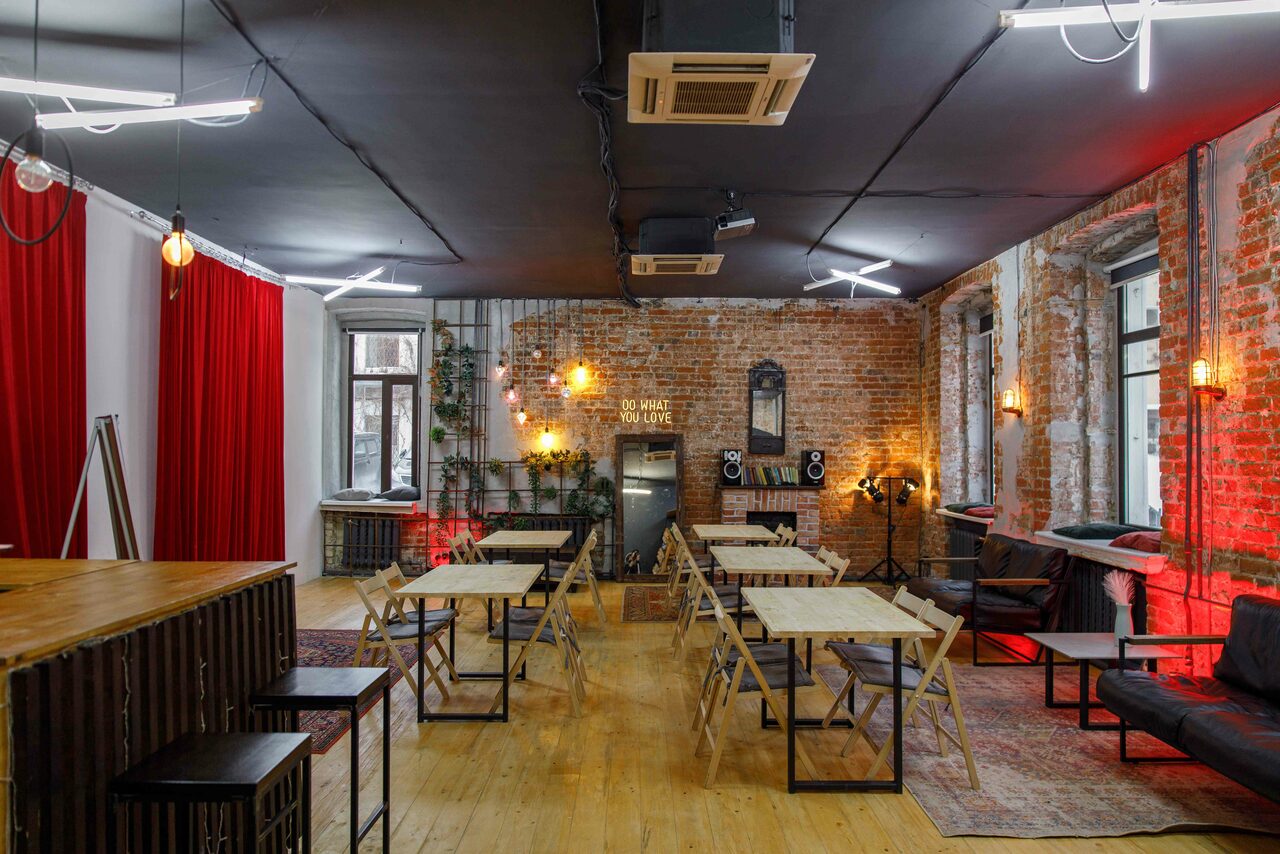 Арендовать Citrus Hall. Grapefruit в старинном особняке для тренингов