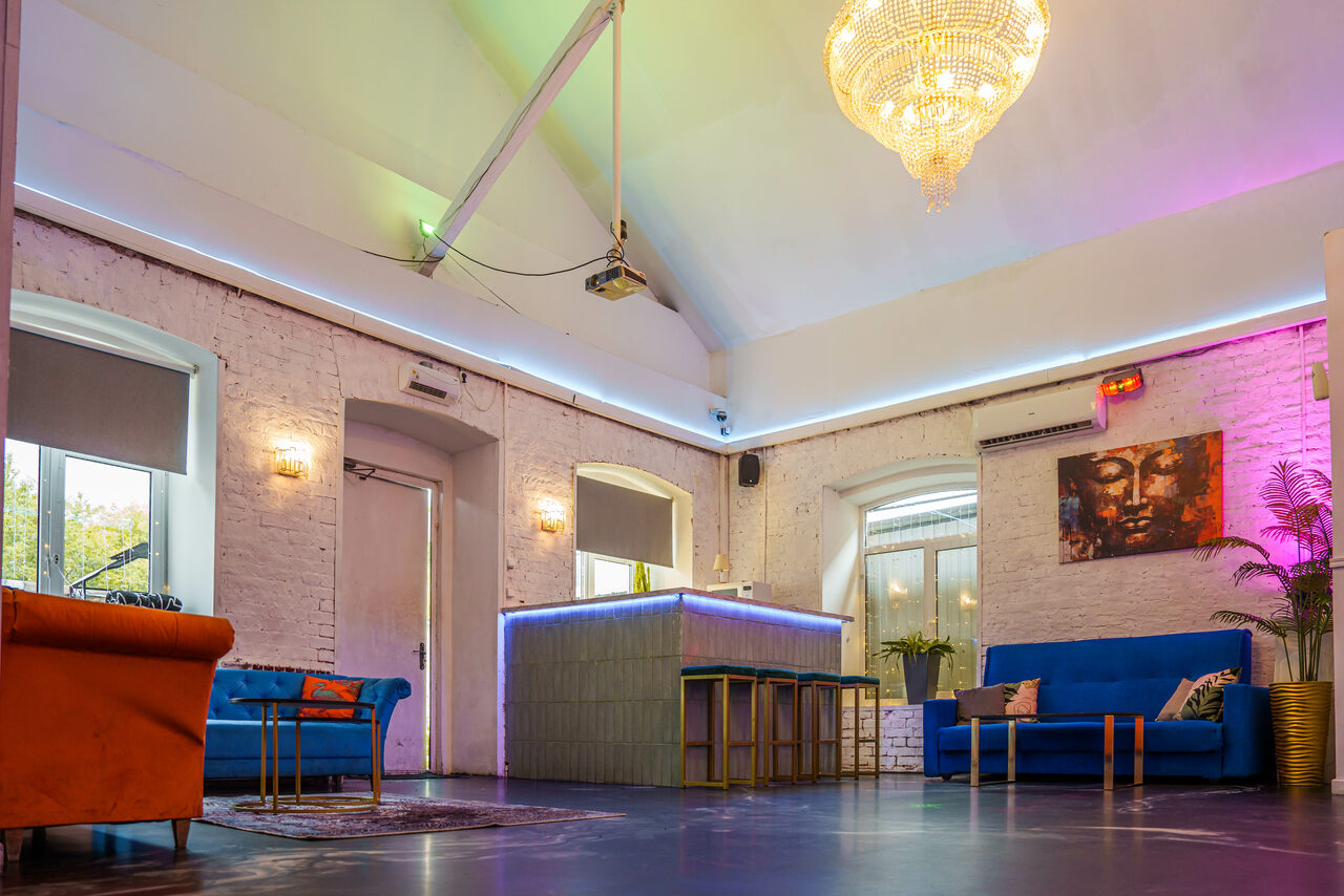 Арендовать Уютный лофт с отдельным входом и внутренним двором с барбекю