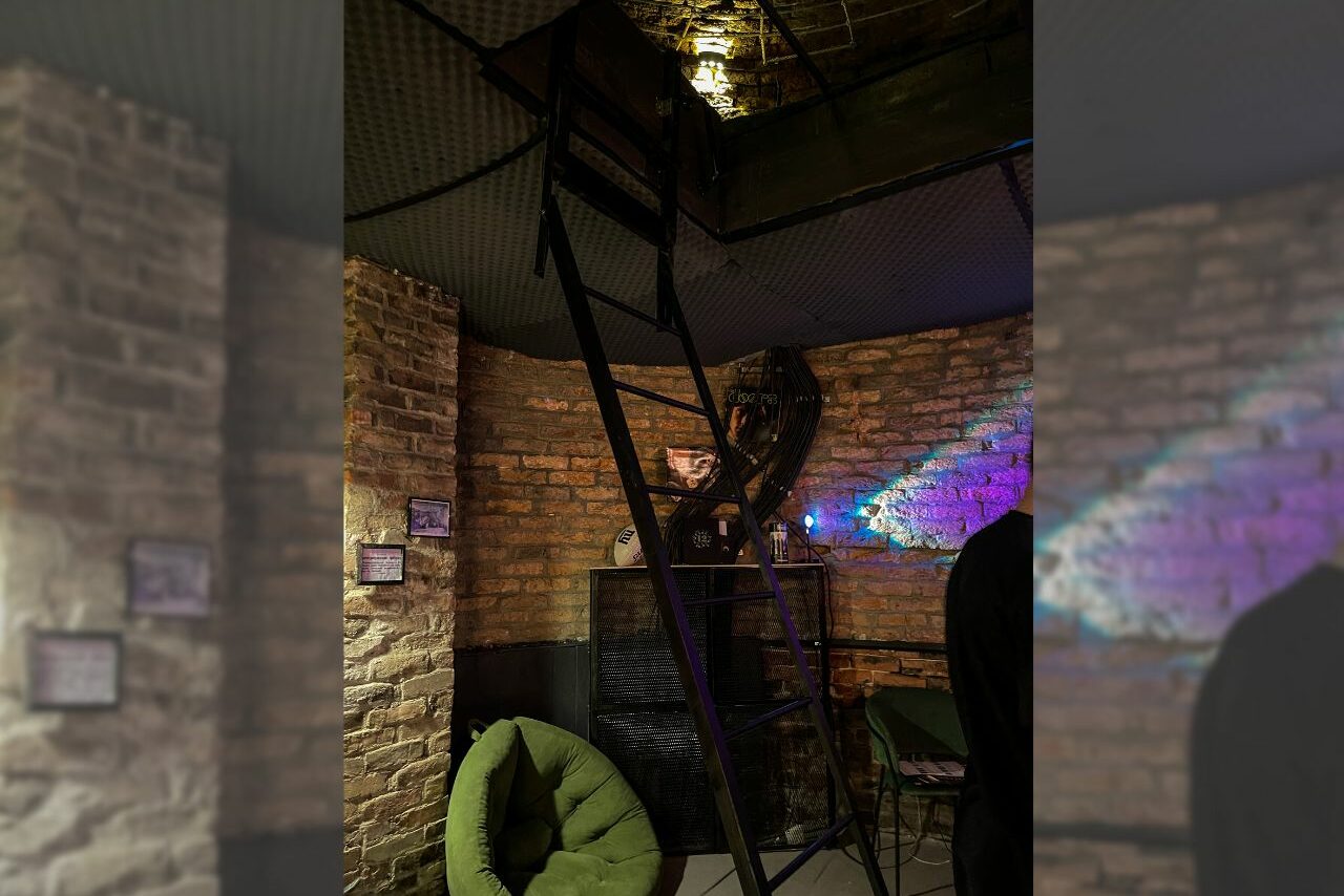 Арендовать Многоуровневый лофт в трубе