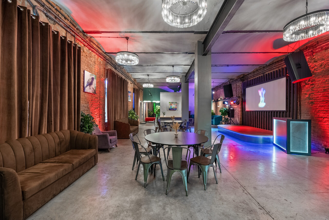 Арендовать Ferdinand Prime пространство с панорамными окнами