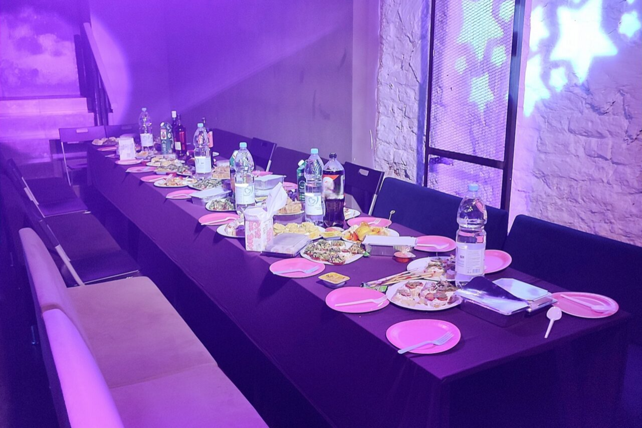 Арендовать Лофт для проведения мероприятий с караоке в Казани