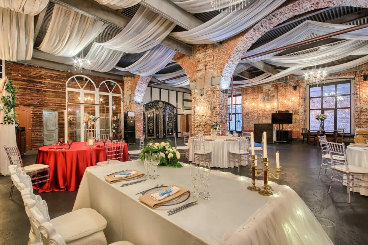 Арендовать Хаянис Холл Банкетный зал 