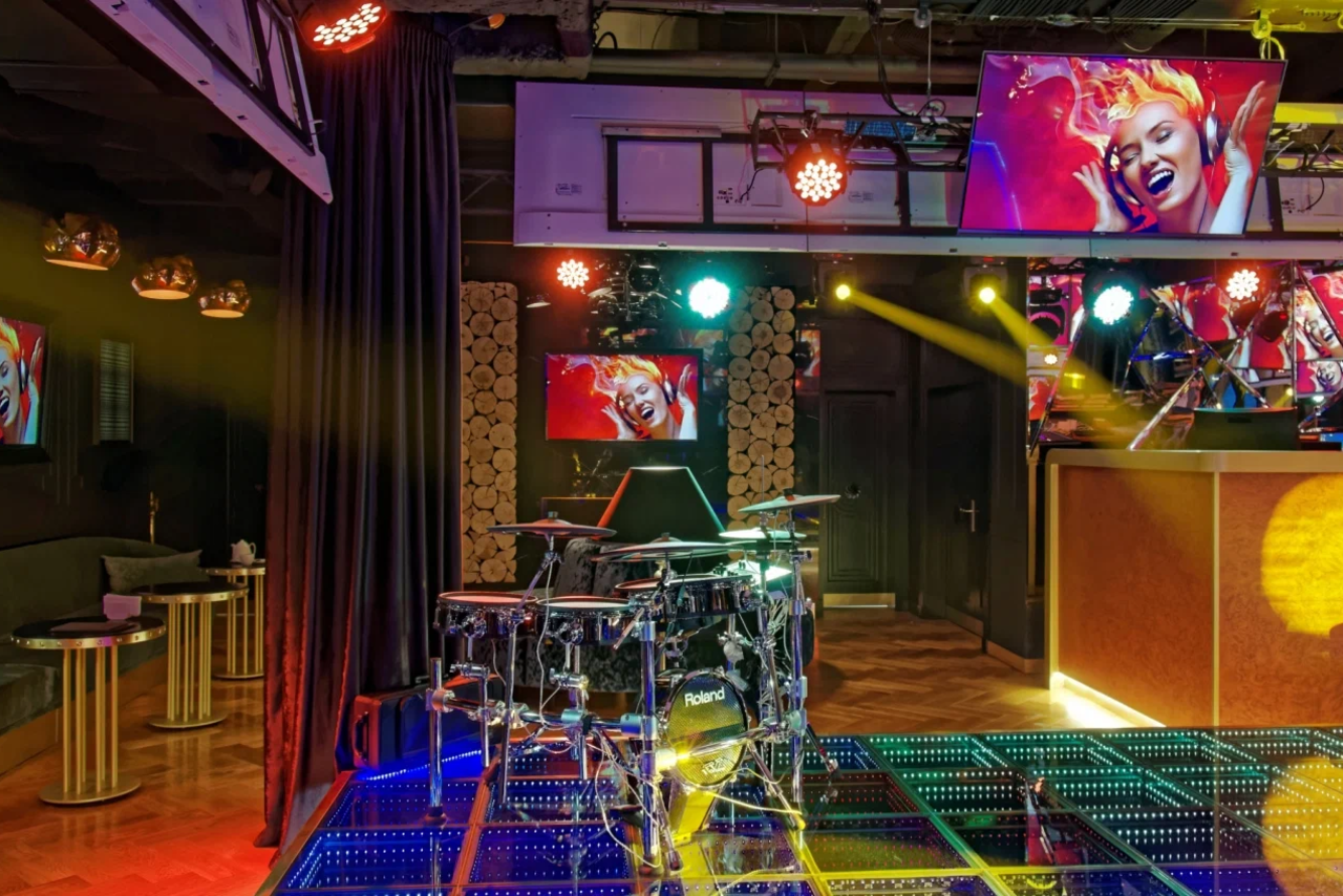 Арендовать MUSIC POINT Караоке клуб 