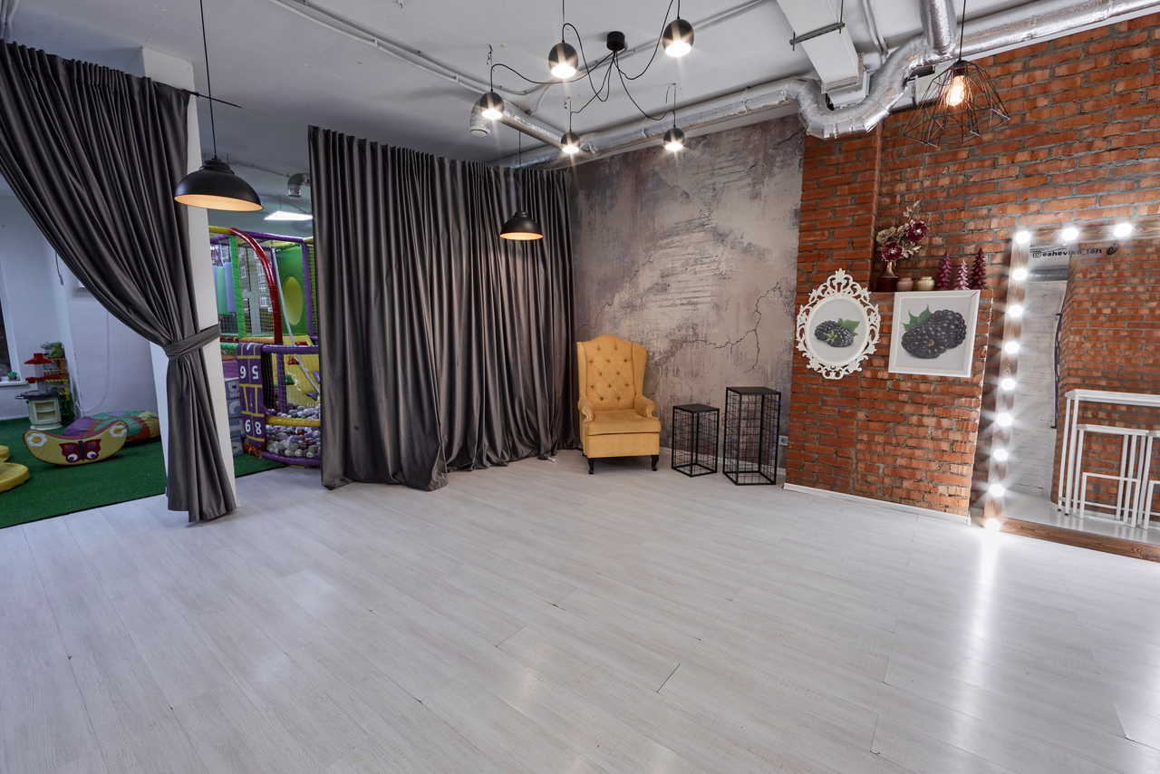 Арендовать Ежевика. Детский лофт