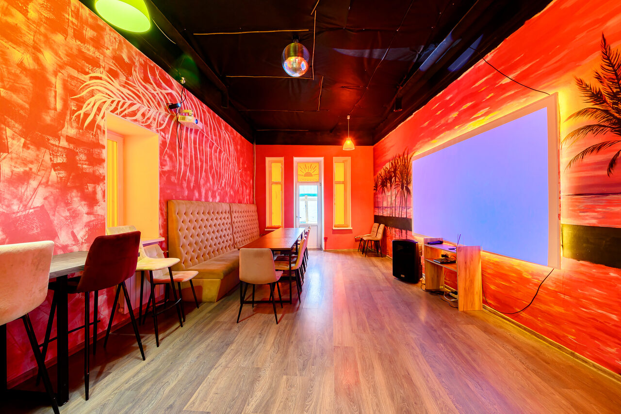 Арендовать Зал Майами. Светлый и яркий зал в курортном стиле