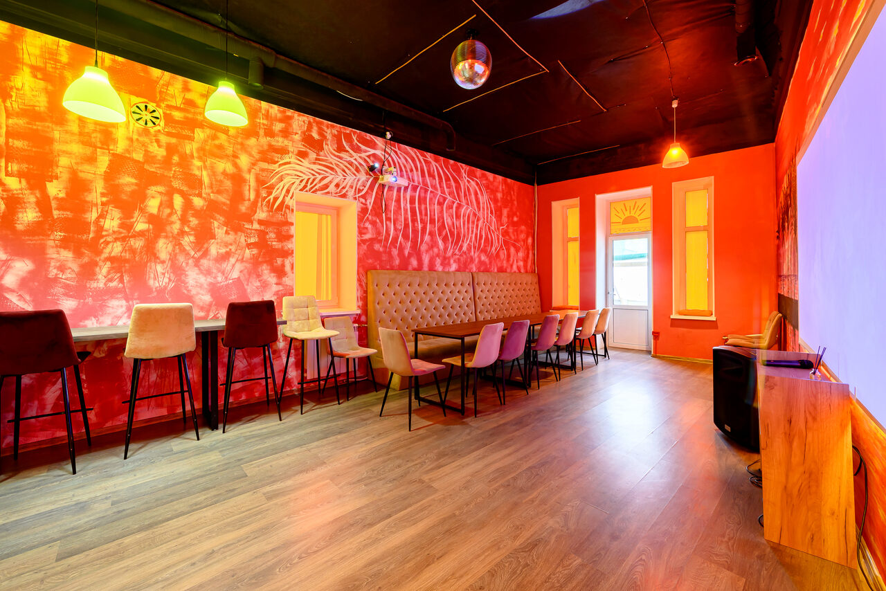 Арендовать Зал Майами. Светлый и яркий зал в курортном стиле