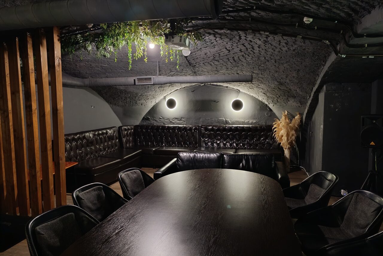 Арендовать Отдельный зал в лофте