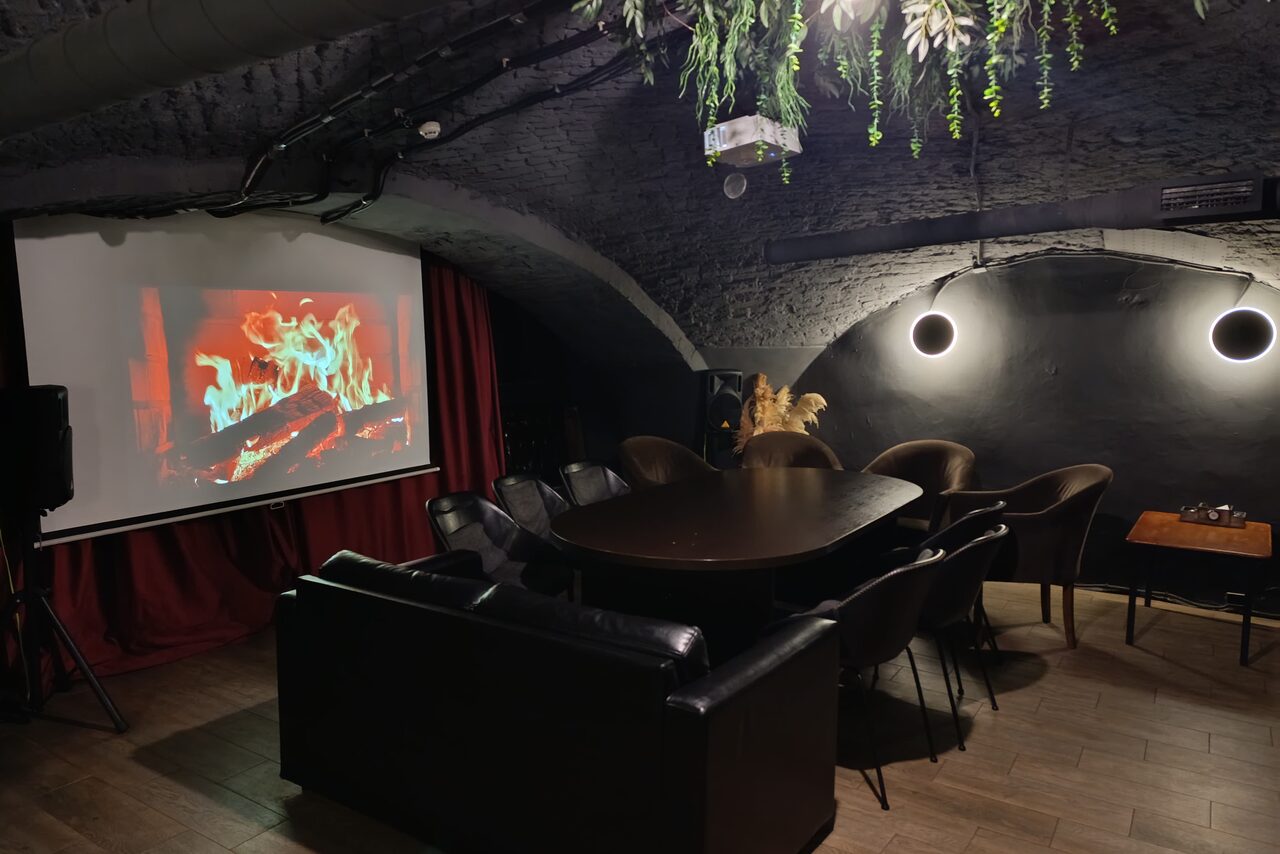 Арендовать Отдельный зал в лофте