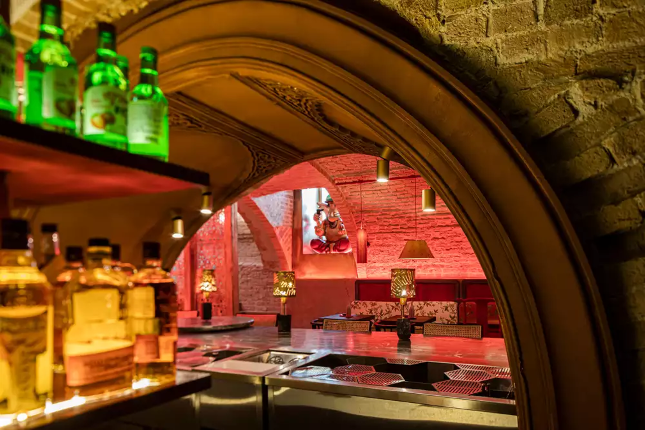 Арендовать С.И.Д.Р Групп Бар под закрытие 