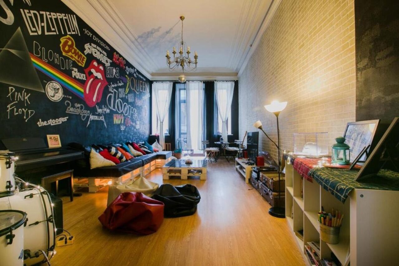 Арендовать Топчик Лаундж зона с балконом 