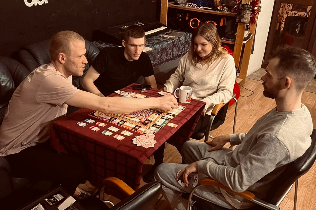 Арендовать Топчик Лаундж зона с балконом 