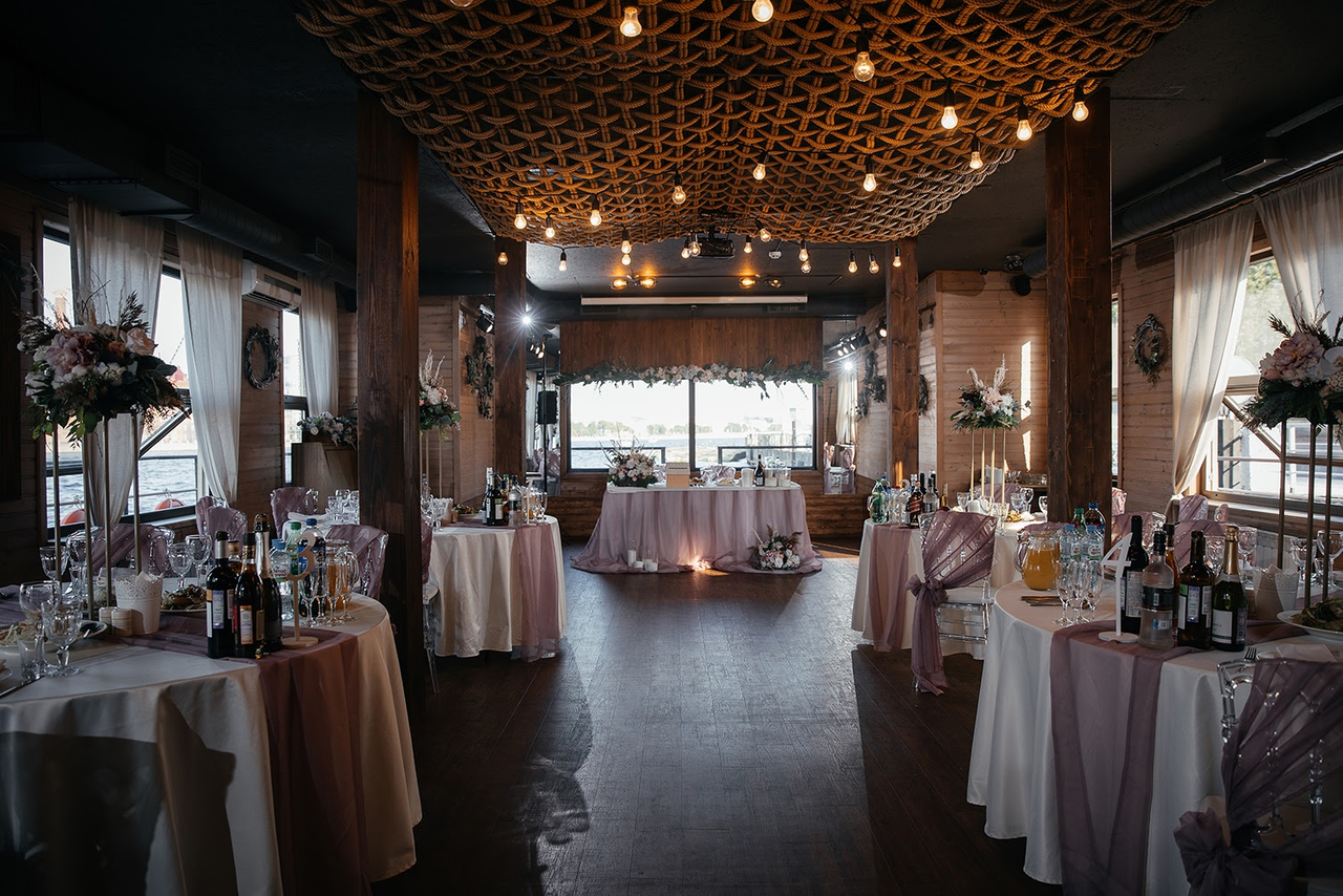 Арендовать Marseria Банкетный зал на воде