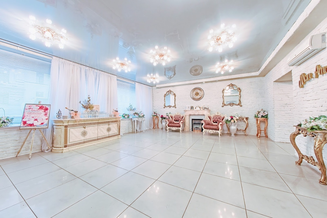 Арендовать Мон Амур Банкетный зал