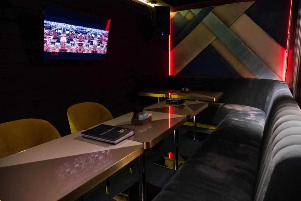 Арендовать Lights Караоке-клуб