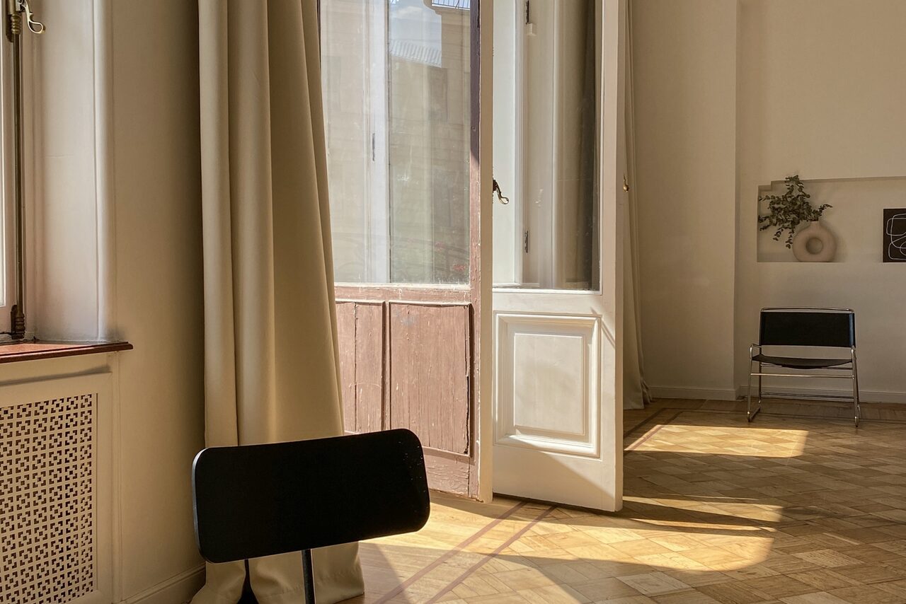 Арендовать Bedford studio Совмещённые светлые комнаты 