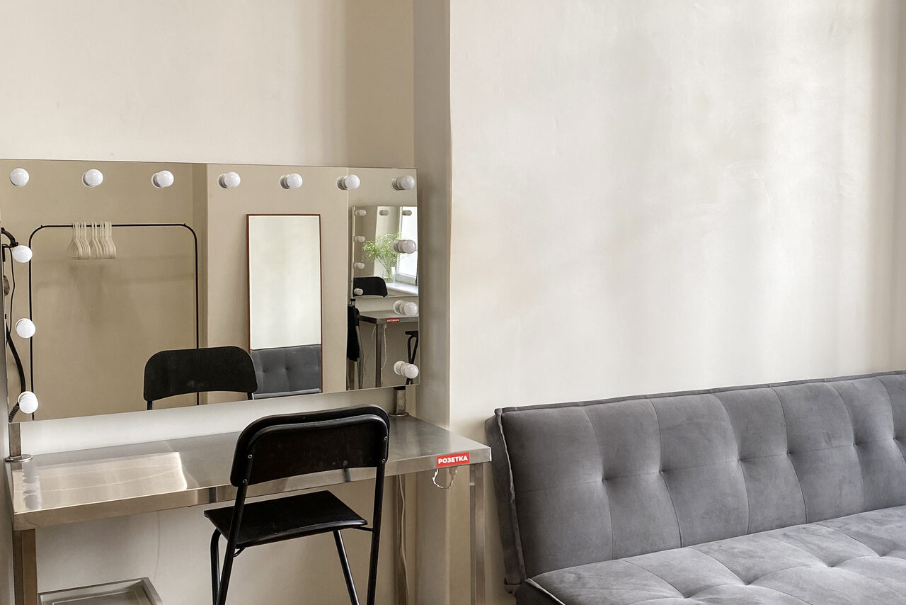 Арендовать Bedford studio Совмещённые светлые комнаты 