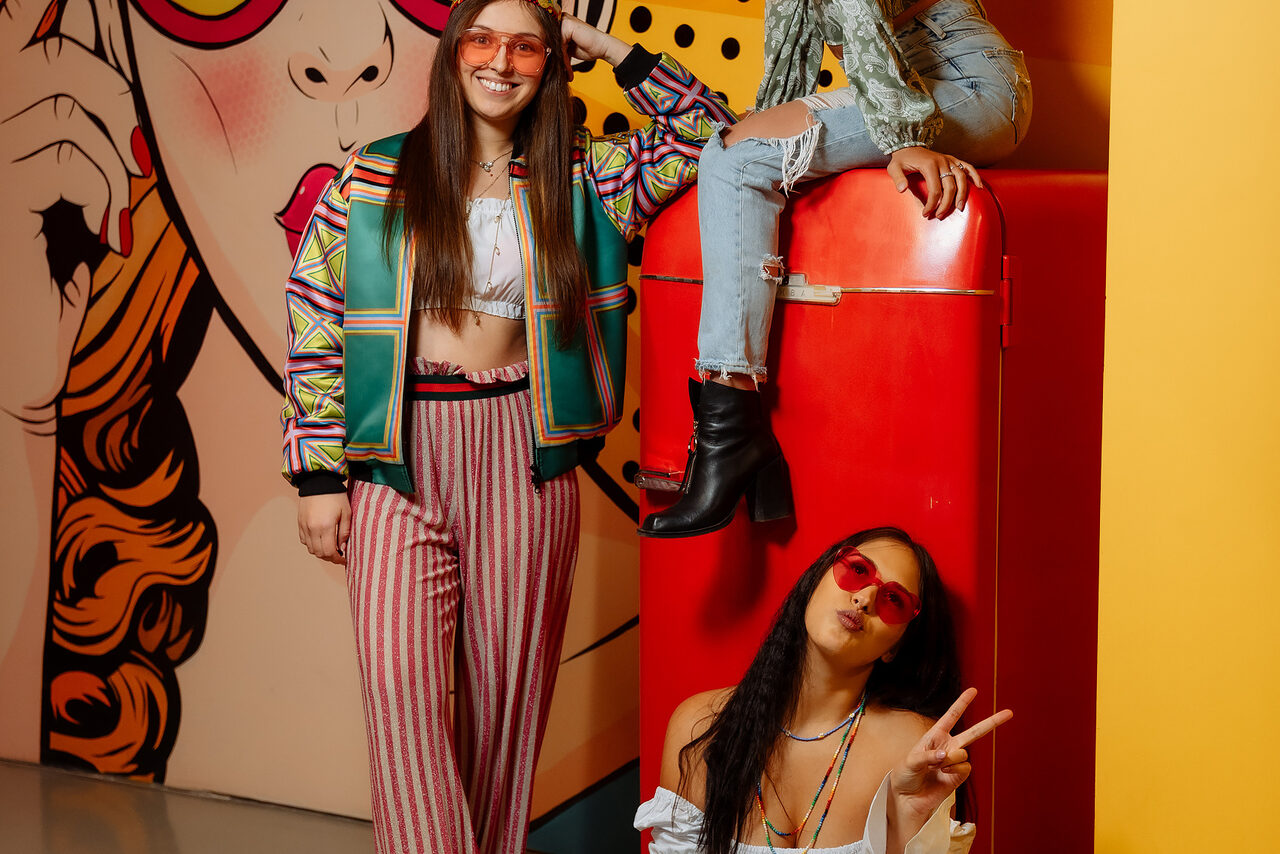 Арендовать Красочный лофт-зал