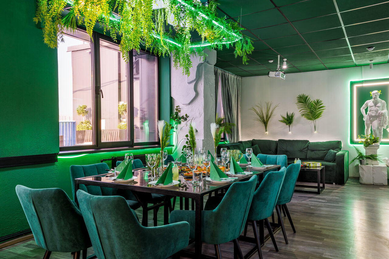 Арендовать Гринвуд. Мраморный лофт-зал