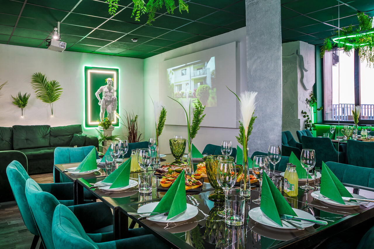 Арендовать Гринвуд. Мраморный лофт-зал