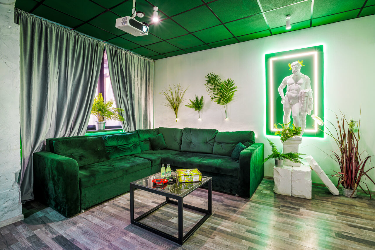 Арендовать Гринвуд. Мраморный лофт-зал