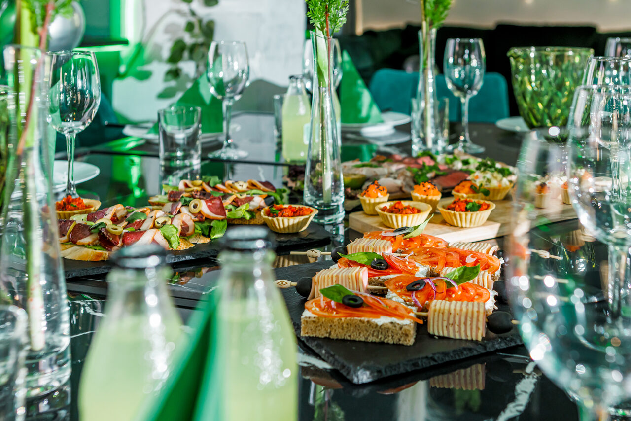 Арендовать Гринвуд. Мраморный лофт-зал