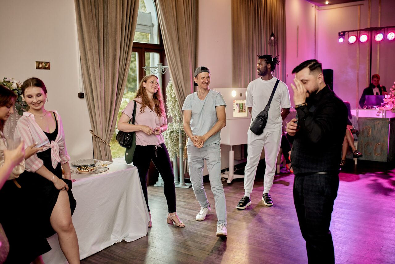 Арендовать Светлый зал в центре