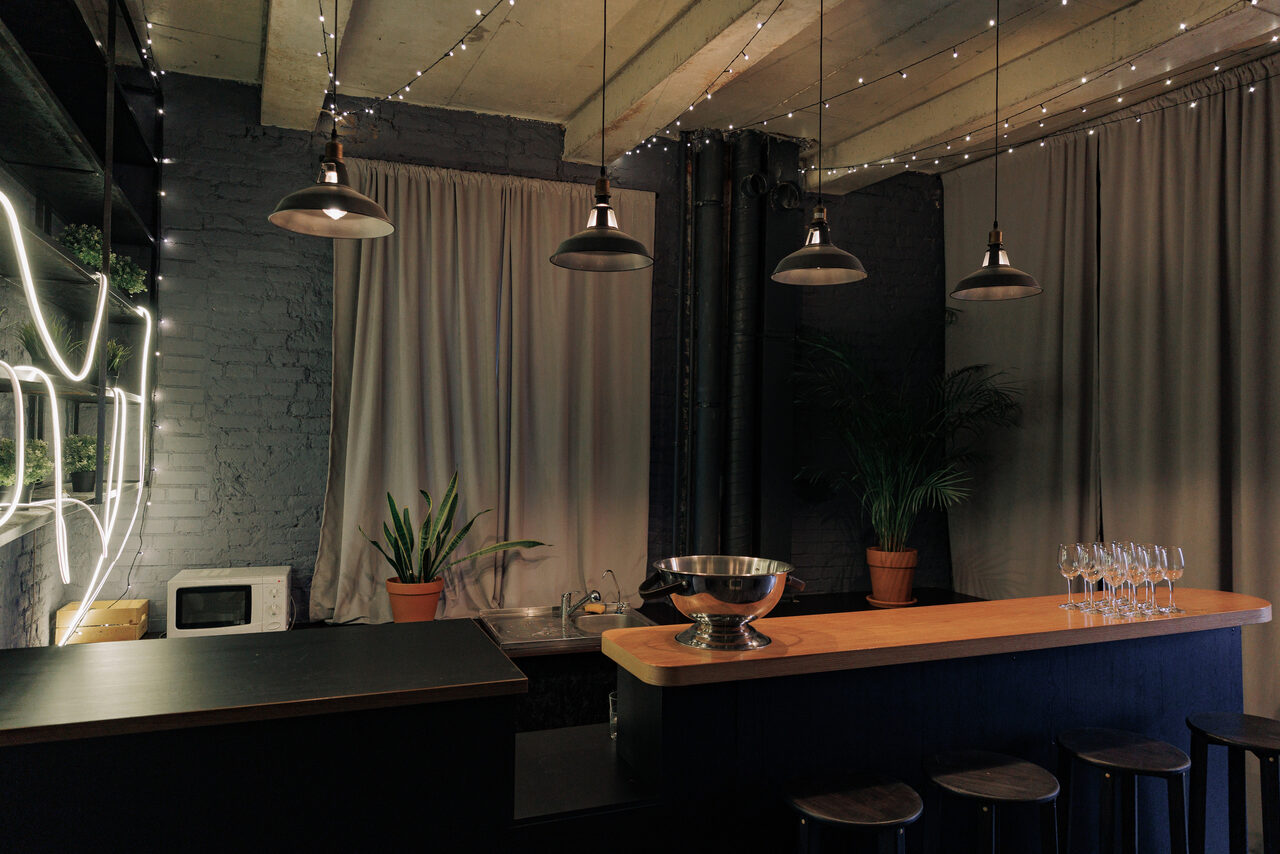 Арендовать Лофт с балконом на канал Грибоедова