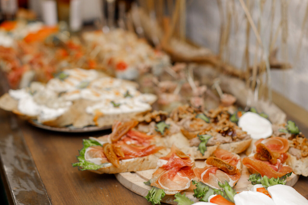 Арендовать Handy Class Уютный зал