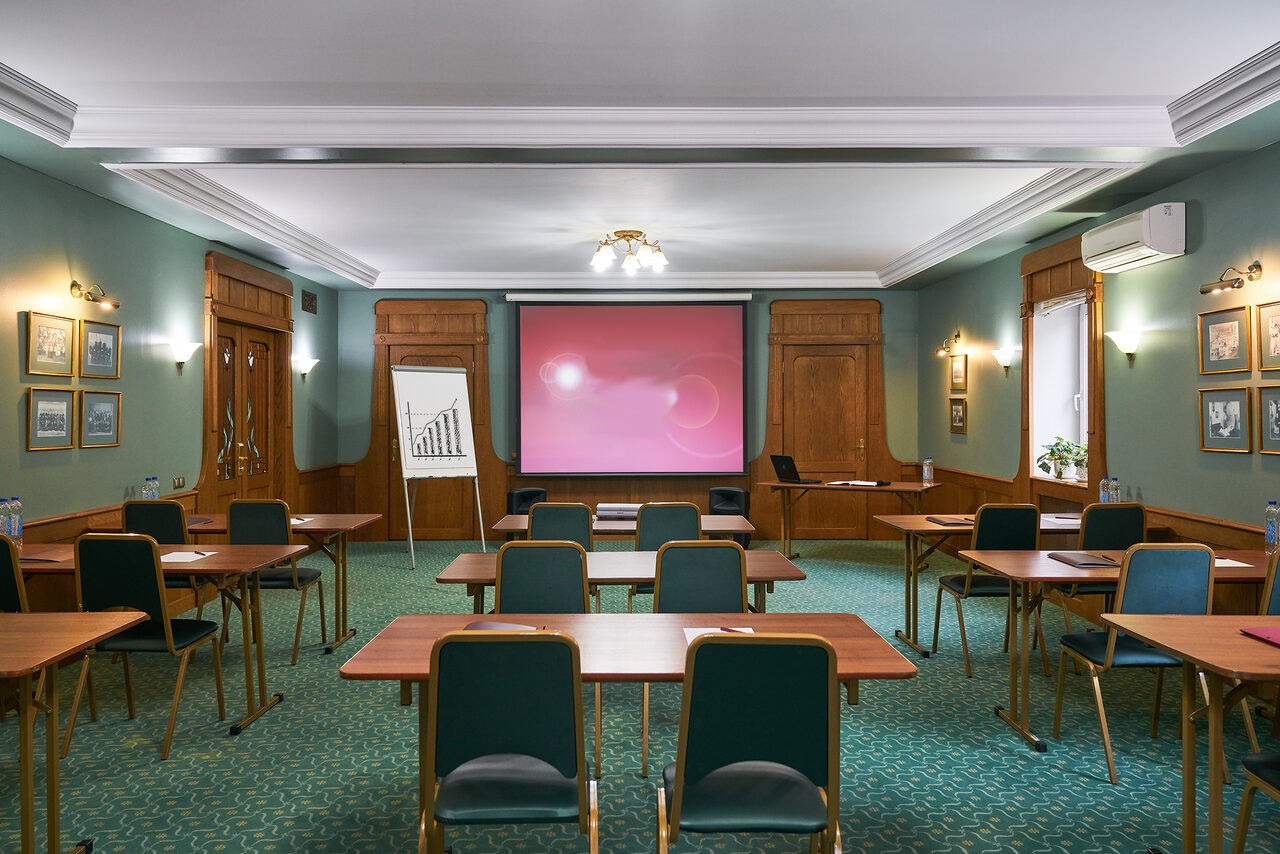 Арендовать Современный конференц-зал