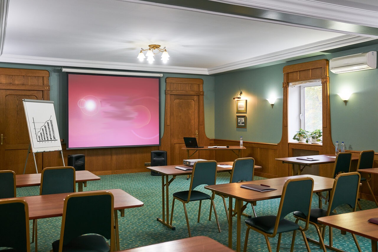 Арендовать Современный конференц-зал