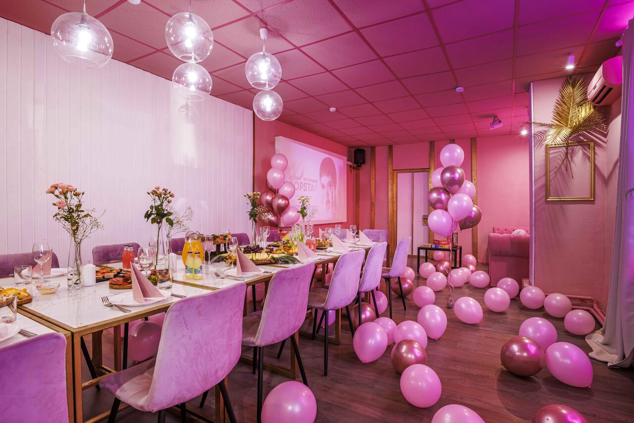 Арендовать Космополитен. Розовый лофт-зал