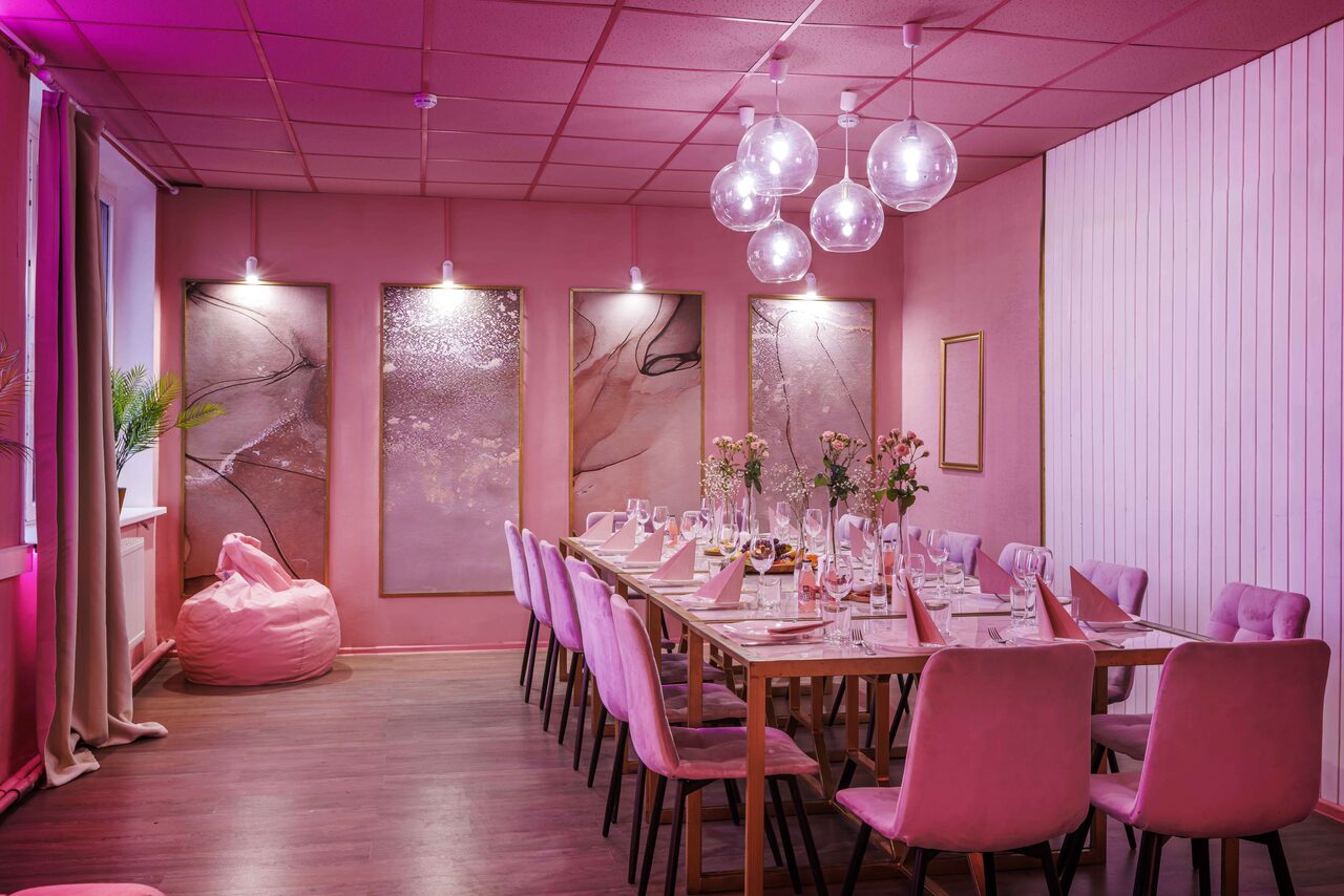 Арендовать Космополитен. Розовый лофт-зал