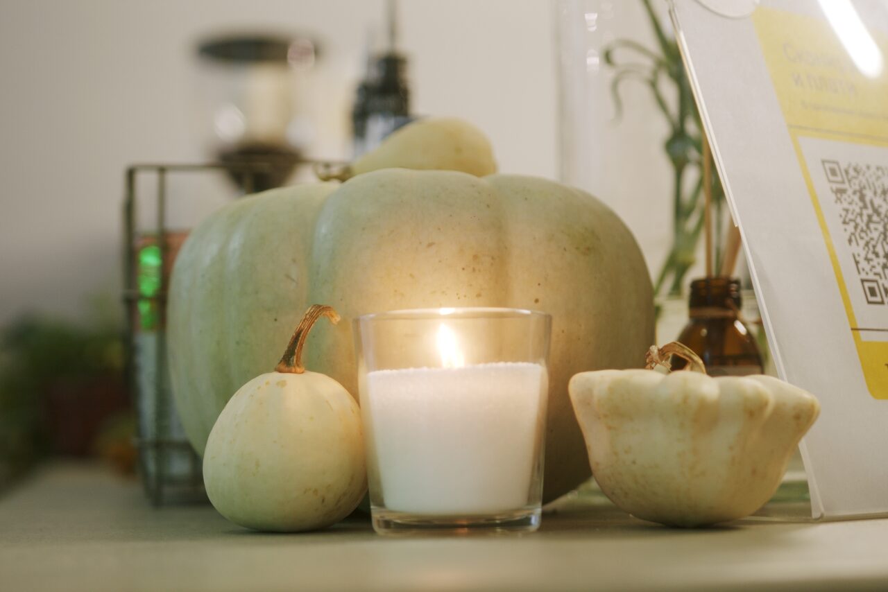 Арендовать Уютный зал пиццерии 